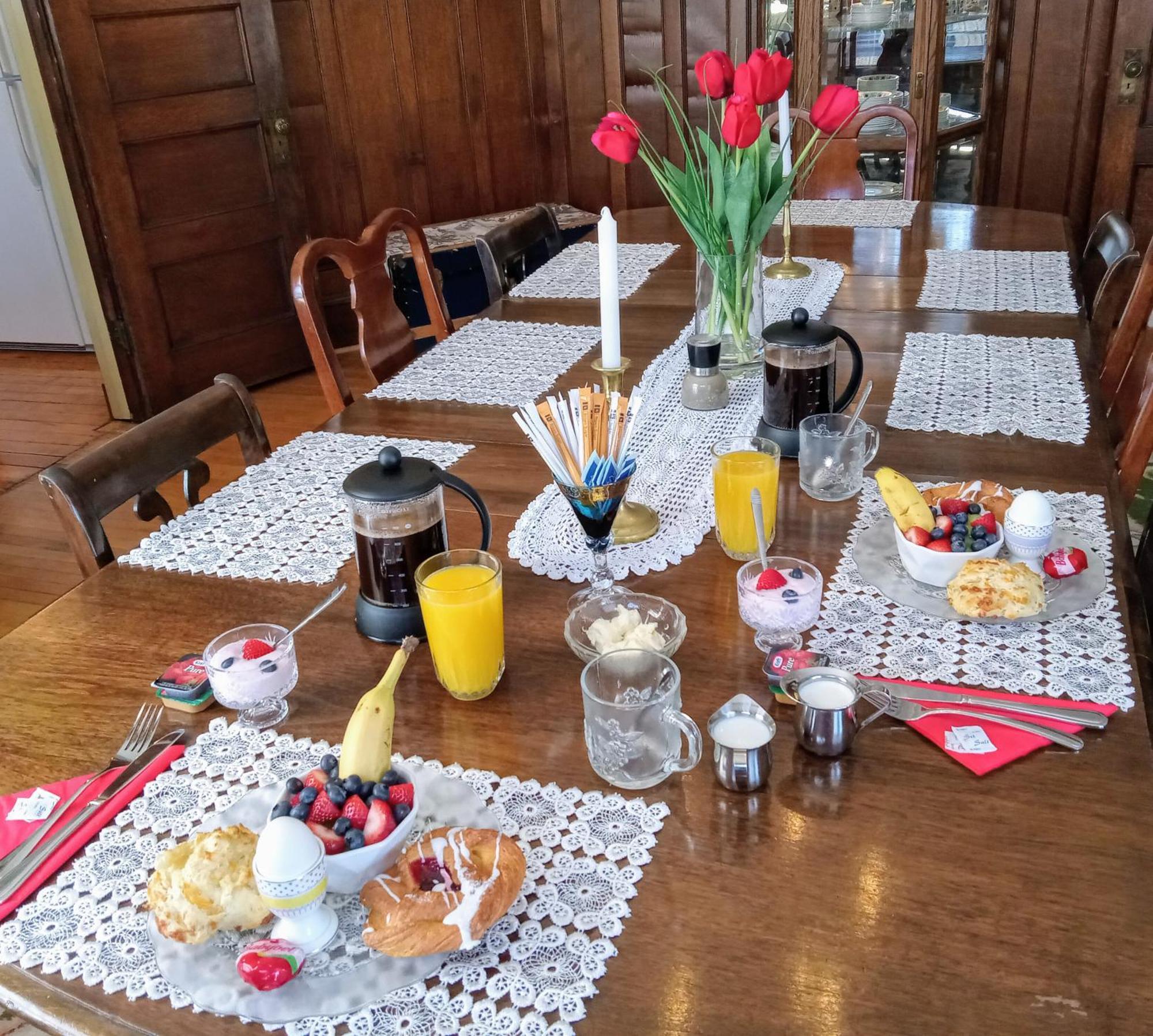 Ruby Manor Bed & Breakfast Gananoque Eksteriør billede